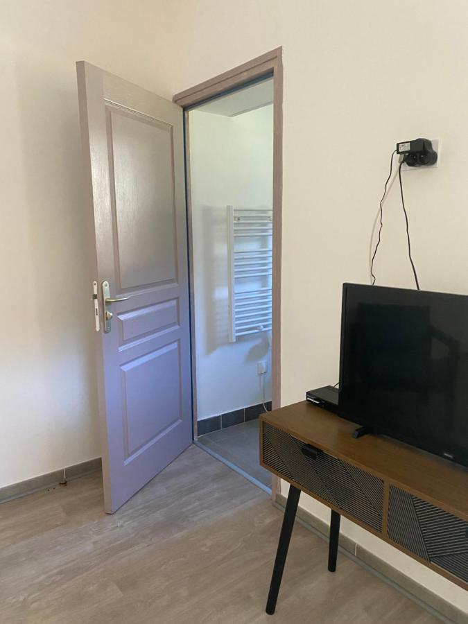Ernella Hotel Aleria  Exterior photo
